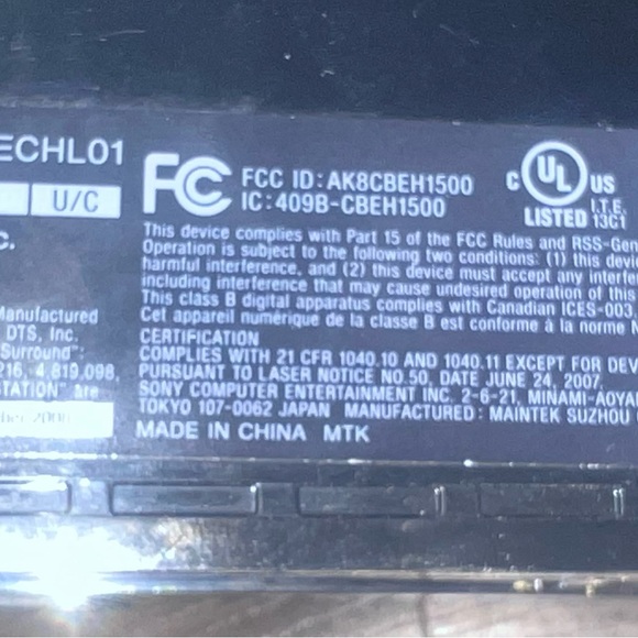 PS3 Fat Console Bundle - Picture 4 of 5